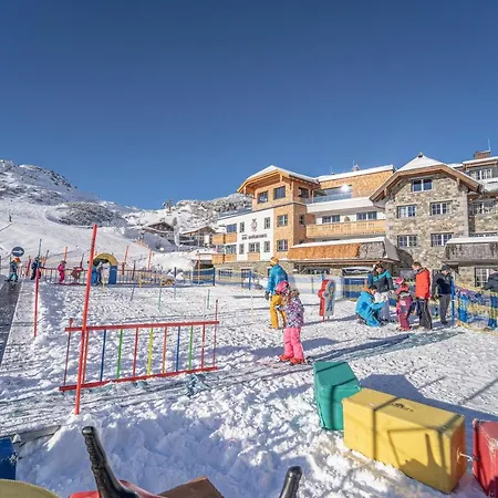 Seekarhaus Szálloda Obertauern